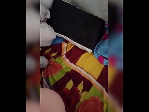 ❤️ Моя соседка остается дома одна, потому что ее муж уходит в отпуск, а я пользуюсь случаем, чтобы трахнуть ее и наполнить ее задницу молоком ️❌ Качественное порно на нашем сайте ️